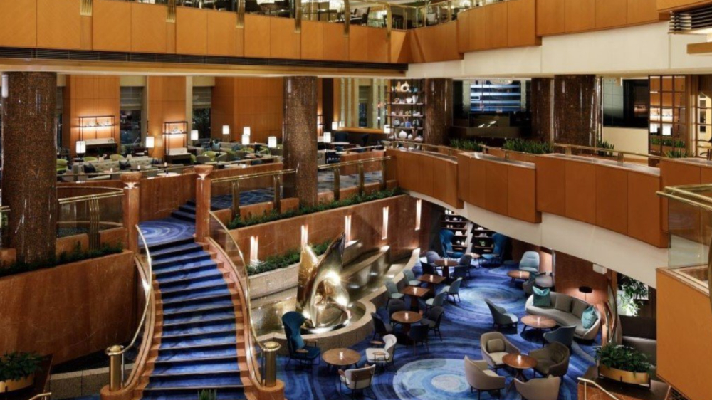 横浜ベイシェラトンのバルーン装飾された客室