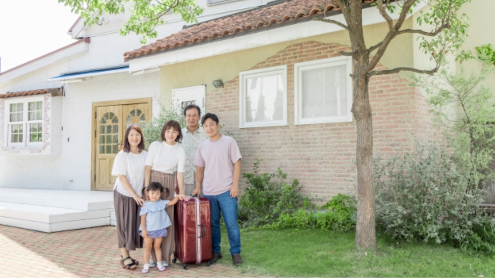 都心から相模湖へ向かう家族